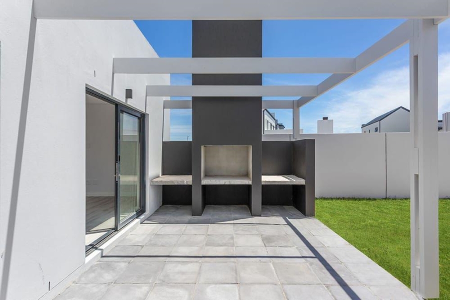 4 Bedroom Property for Sale in Sandown Western Cape